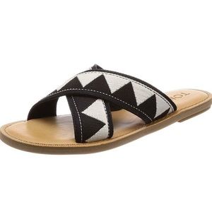 TOMS Black & White Geometric Women’s Sandals